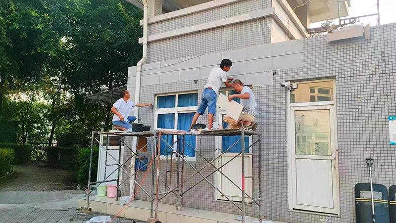 羊馬學校外墻軟瓷施工